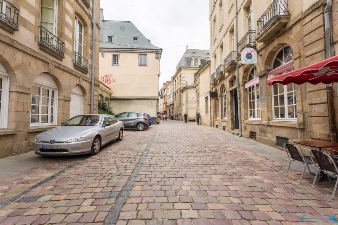 LE CHAPITRE - Appartement charmant au cœur du centre historique - 1 chambre Rennes Extérieur photo